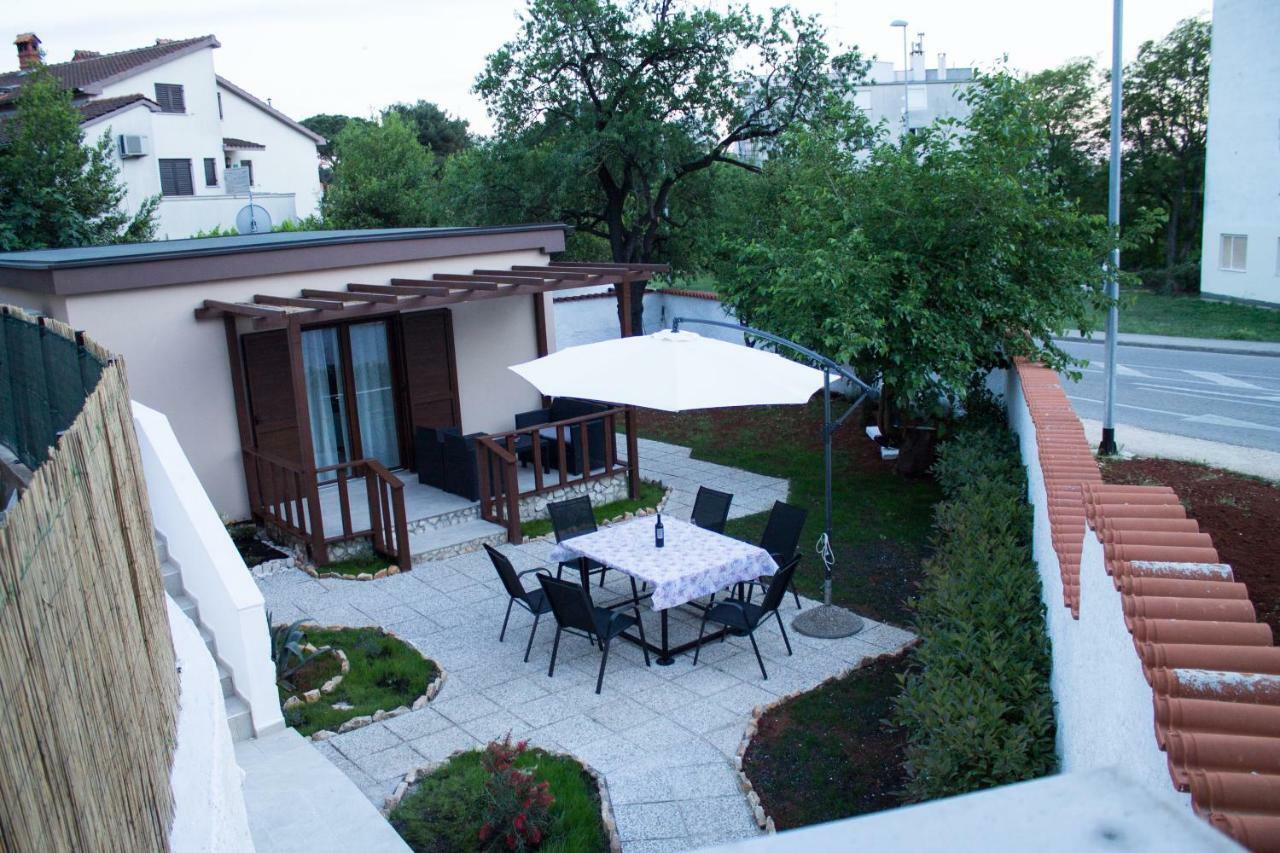 Villa Kuca Za Odmor Natalija à Pula Extérieur photo