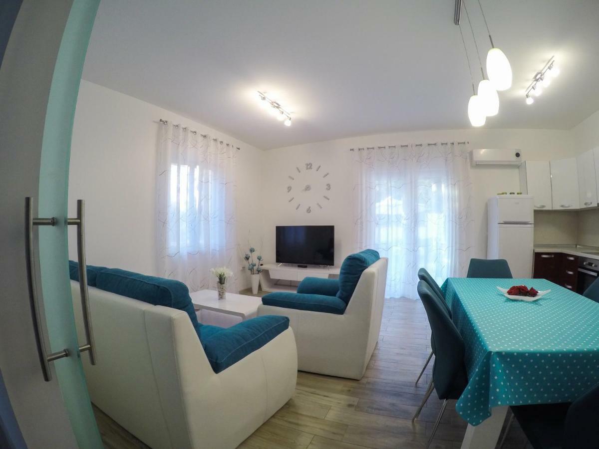 Villa Kuca Za Odmor Natalija à Pula Extérieur photo